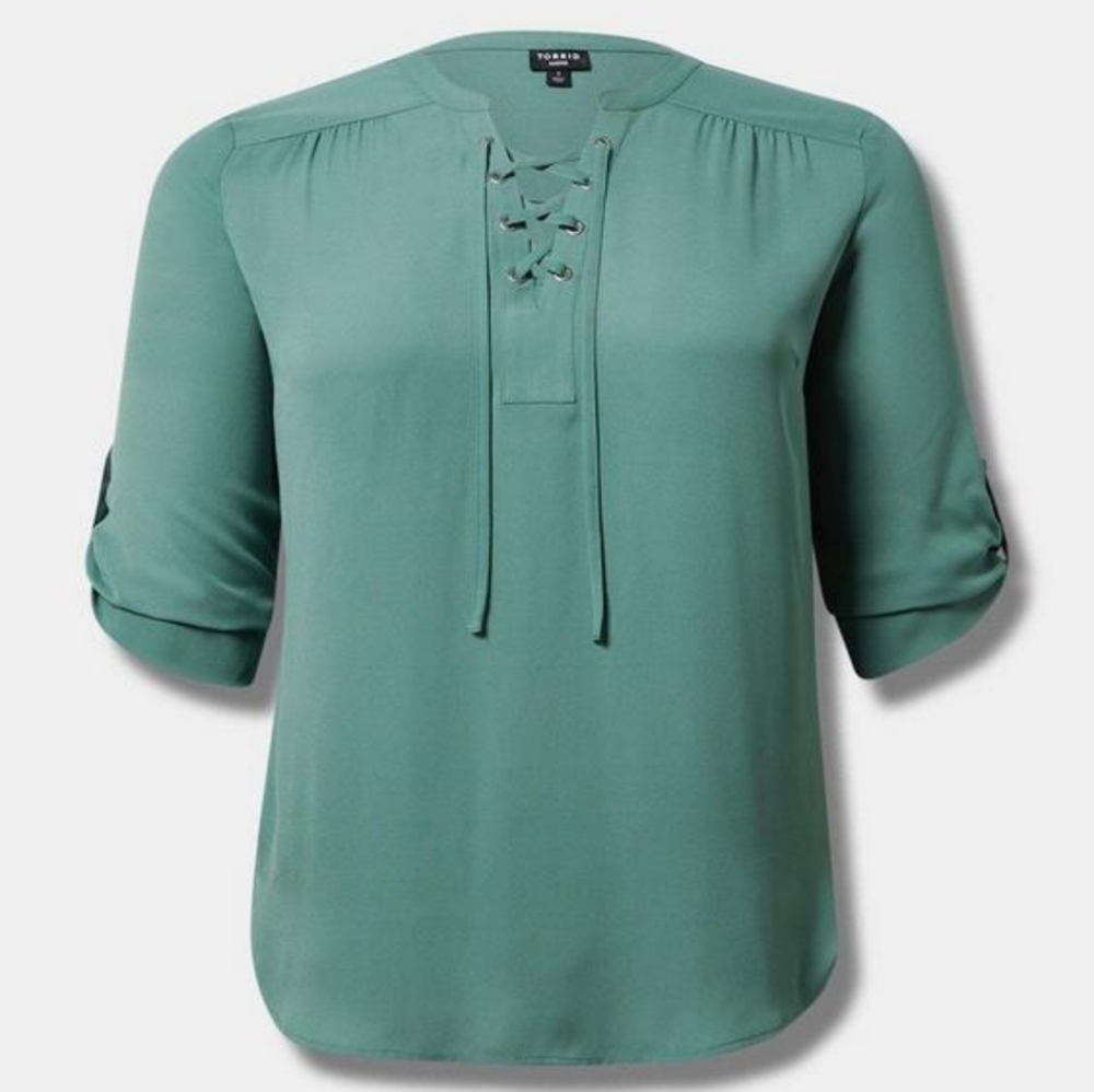 Torrid Size 2 Harper 3/4 Sleeve Lace Up Blouse Green - Picture 2 of 10